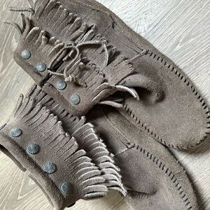 Minnetonka Gray Suede Moccasins